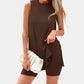 Mouwloze dames-set met ronde hals, 2-delige set, zomerse bijpassende loungeshorts, resort-, luchthaven- en reisoutfit, splitzoom, casual kleding, basic, getailleerd, thuiskleding